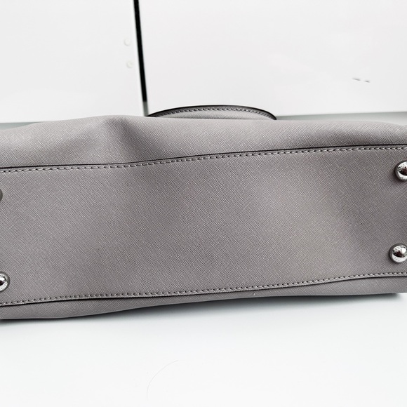 Michael Kors Shoulder Chain Bag - Business/ Casual/ Everyday - Picture 9 of 10